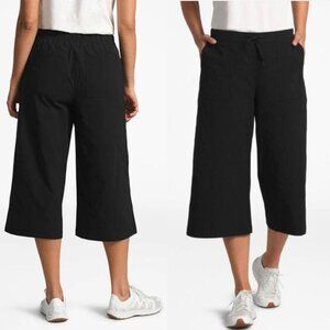 North Face - Sightseer Culotte Pants Cropped Wide Leg NF0A3SWE | Black | Size 0